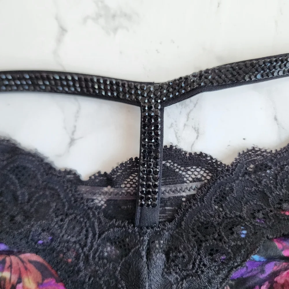 VERY SEXY Lace String Cheekini Panty - Picture 6 of 10